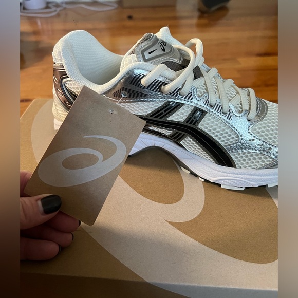 NWT!! ASICS Gel-Kayano 14 Cream Black Metallic Plum - Picture 5 of 7